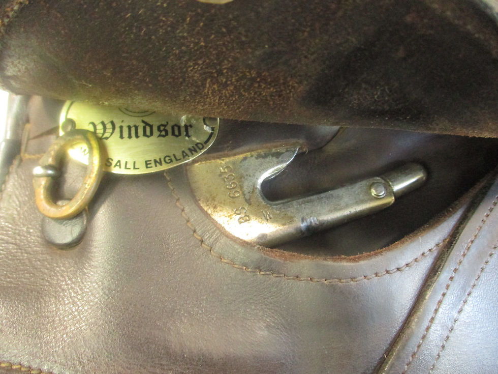 Thumbnail: Windsor Esquire Pony Show Saddle 15"/15.5" XW-2XW