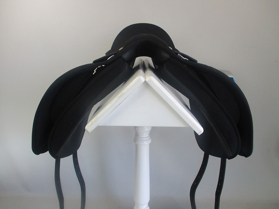 Thumbnail: Wintec Pro Wide Dressage Saddle 17.5"
