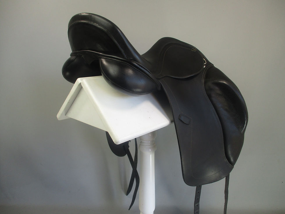 Thumbnail: PDS Entrada Monoflap Dressage Saddle 17.5"
