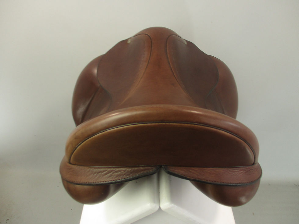 Thumbnail: Equipe Emporio Dressage Saddle 17.5"/18" M-MW