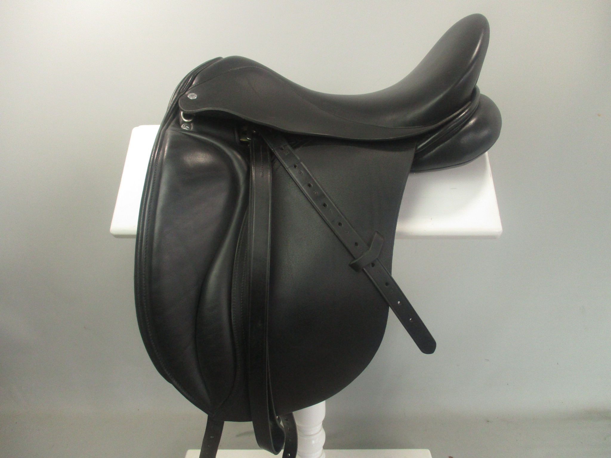 Loxley Dressage Saddle 17" XW - 2XW