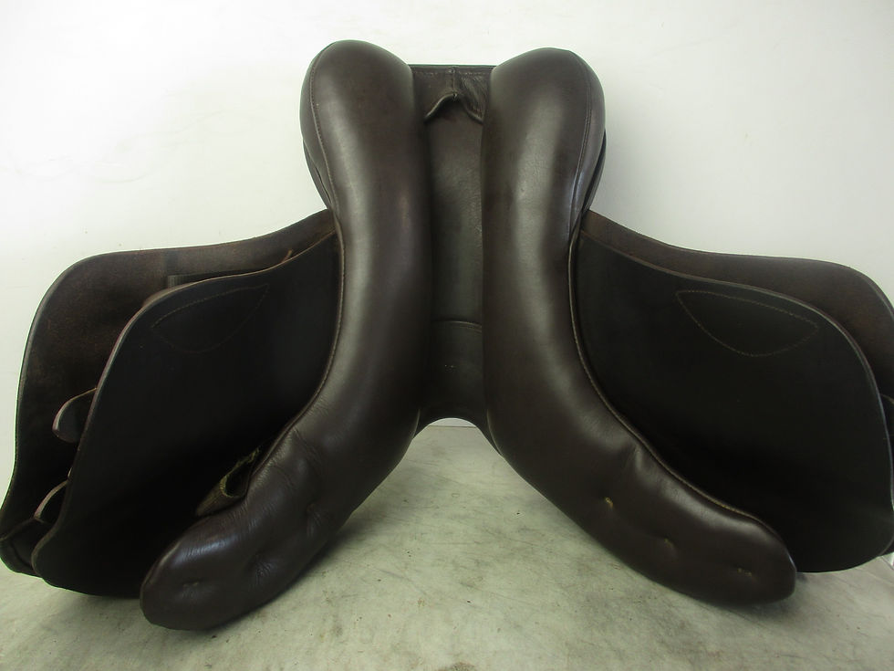 Thumbnail: Loxley Jump Saddle 15.5"