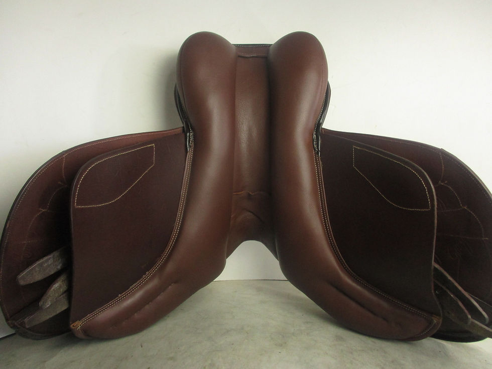 Thumbnail: Pessoa Tomboy Jump Saddle 17.5"
