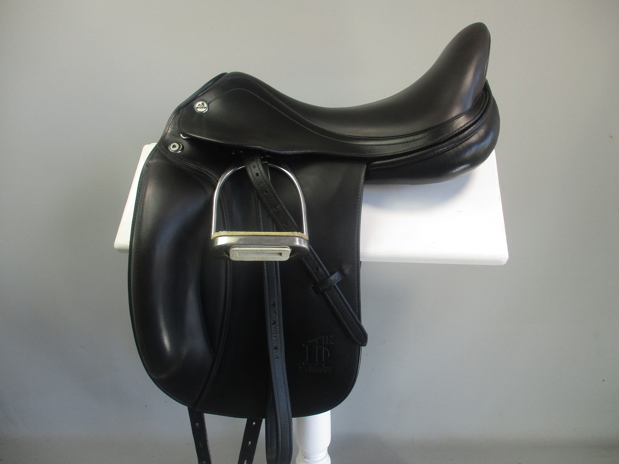 Prestige X D1 K Zero Dressage Saddle 17" MW