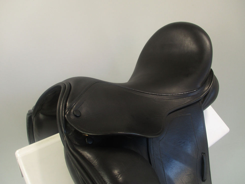 Thumbnail: Mal Byrne Atelier Dressage Saddle 17.5" MW-W