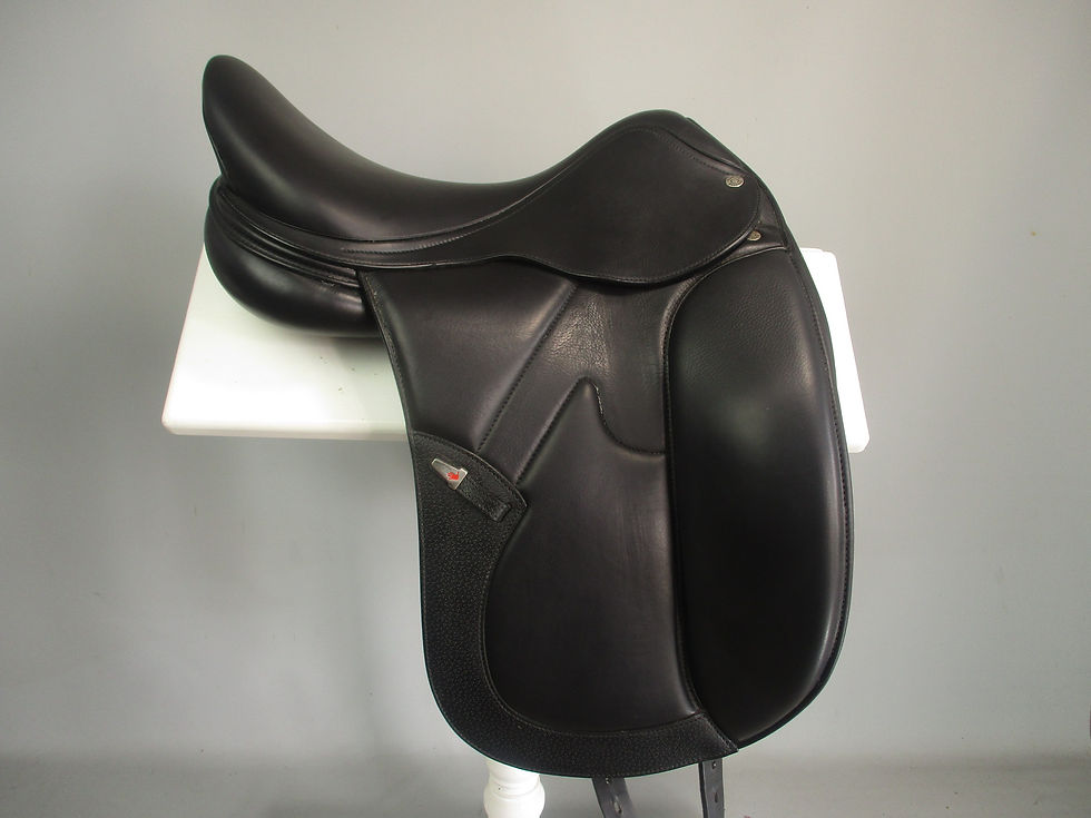 Thumbnail: Equipe Bocelli Dressage Saddle 17"  +1 MW/W