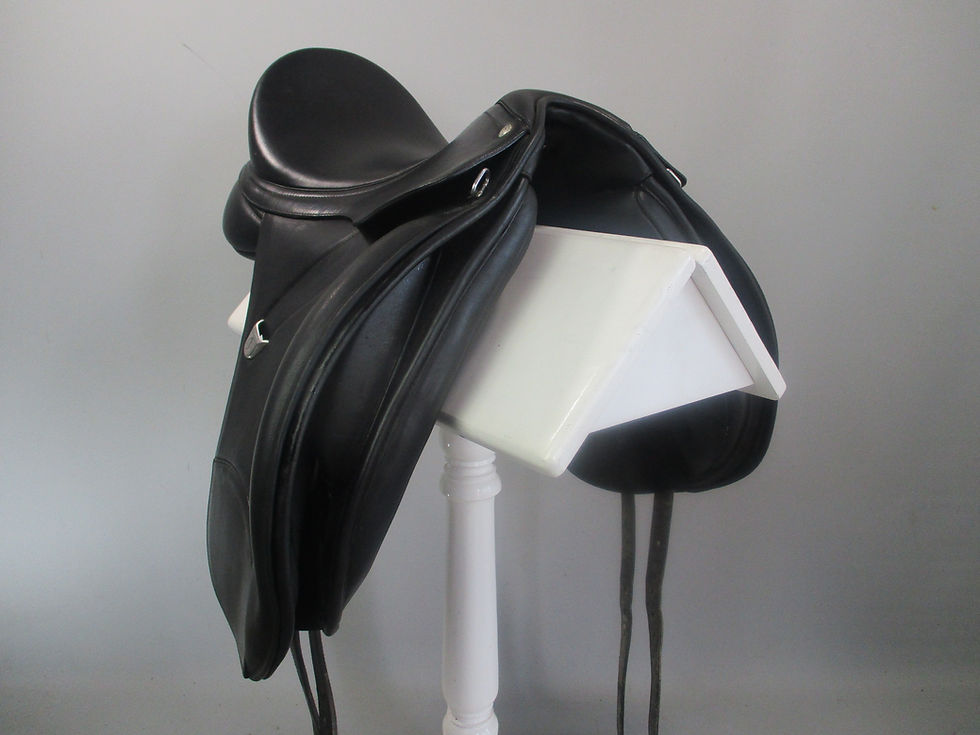 Thumbnail: Bates Luxe Dressage Saddle 17"