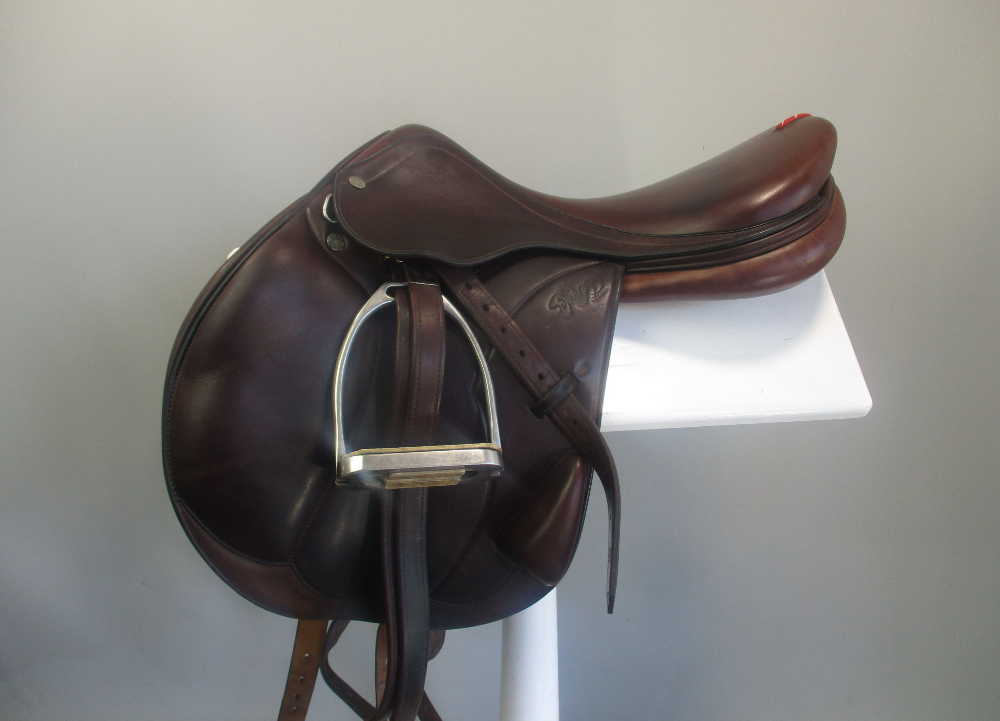 Equipe Synergy Jump Saddle 17.5" M+1