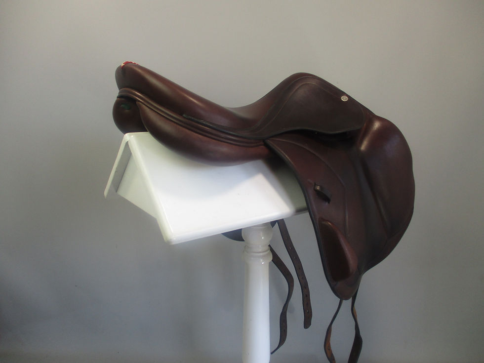 Thumbnail: Equipe Synergy Jump Saddle 17.5" M+1