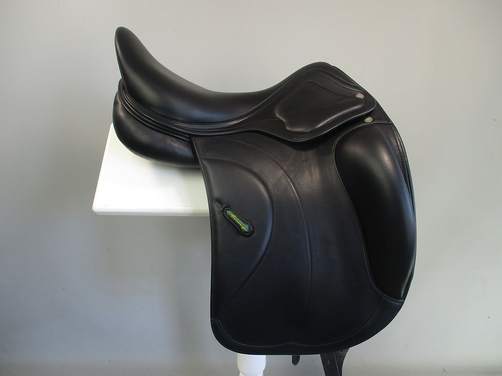 Thumbnail: Amerigo Classic Sienna Monoflap Dressage Saddle 17" +2/W