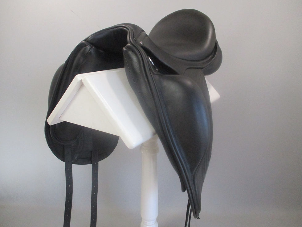 Thumbnail: PDS Delicato Mono Dressage Saddle 17.5"