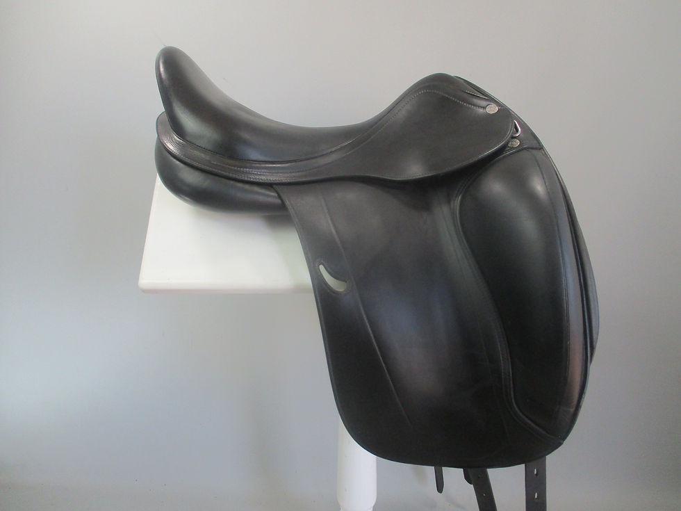 Thumbnail: Equipe Emporio Dressage Saddle 17" M/MW