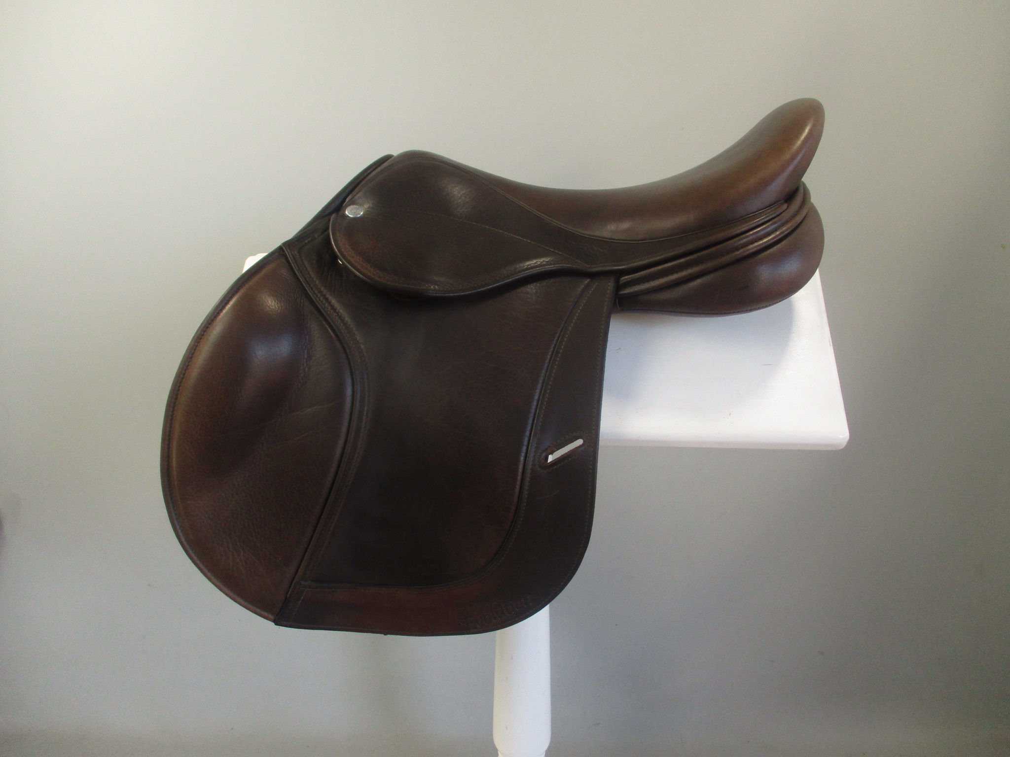 Frank Baines Evolution Jump Saddle 17" MW
