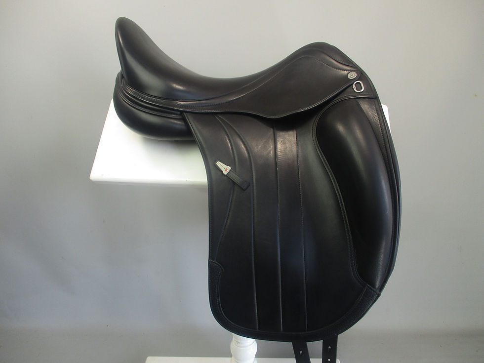 Thumbnail: Equipe Viktoria Dressage Saddle 17"  +1/MW