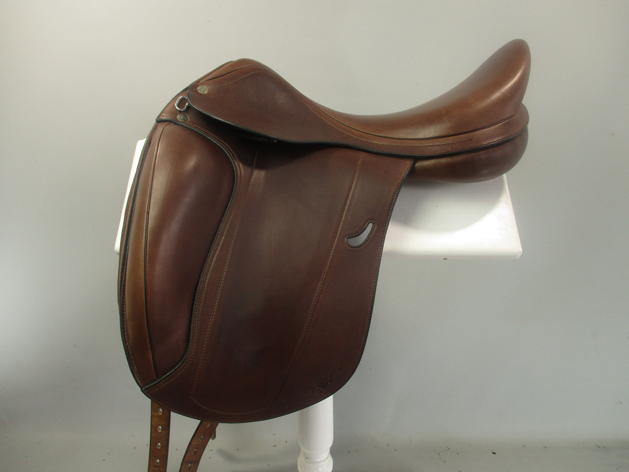 Equipe Emporio Dressage Saddle 17.5"/18" M-MW