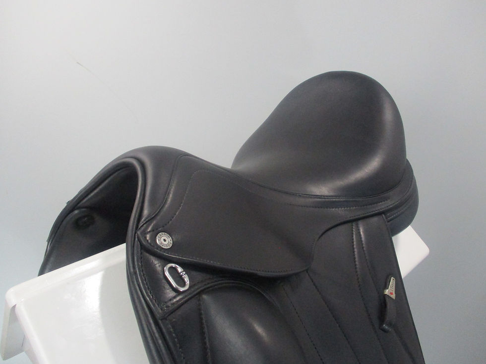 Thumbnail: Equipe Viktoria Dressage Saddle 16.5" M
