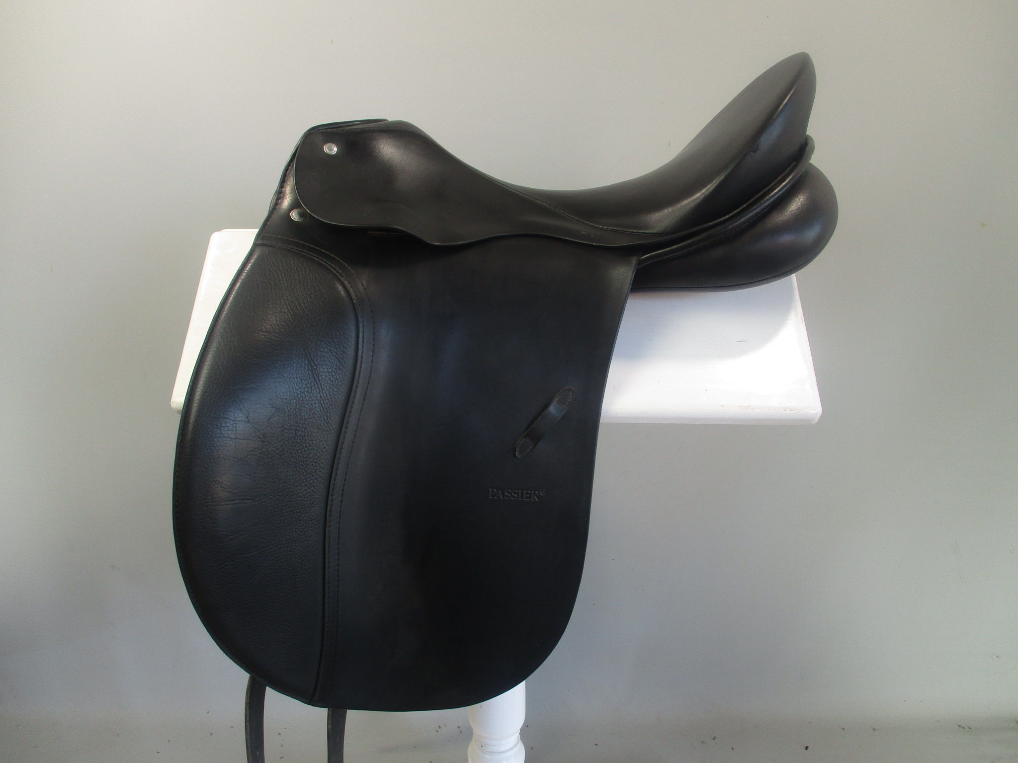 Passier Corona Dressage Saddle 17.5" MW-W