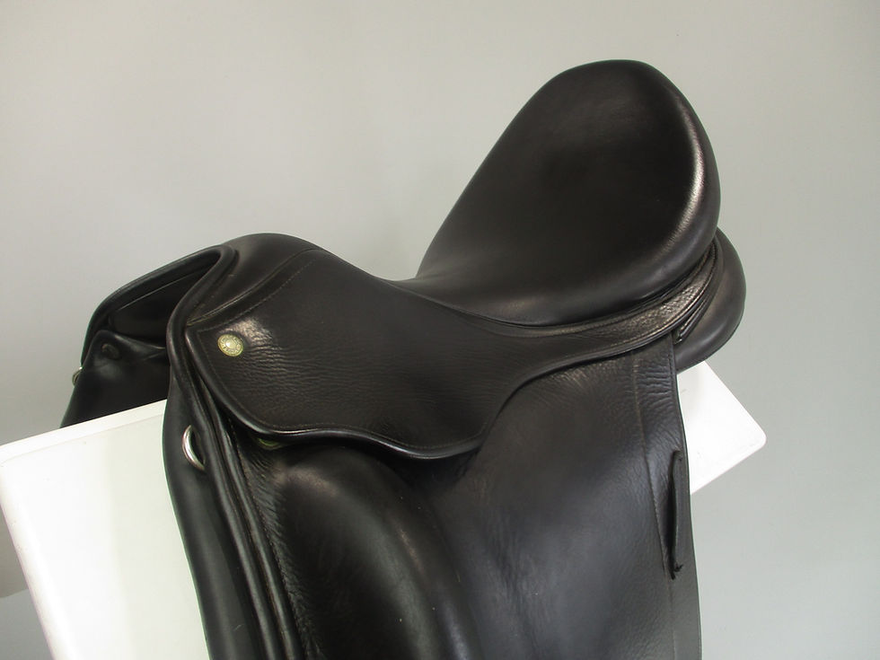 Thumbnail: Luc Childeric DHE Dressage Saddle 17.5" W