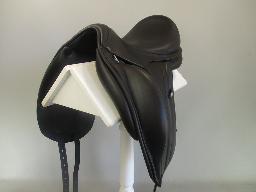 Thumbnail: Equipe Viktoria Dressage Saddle 17.5" M