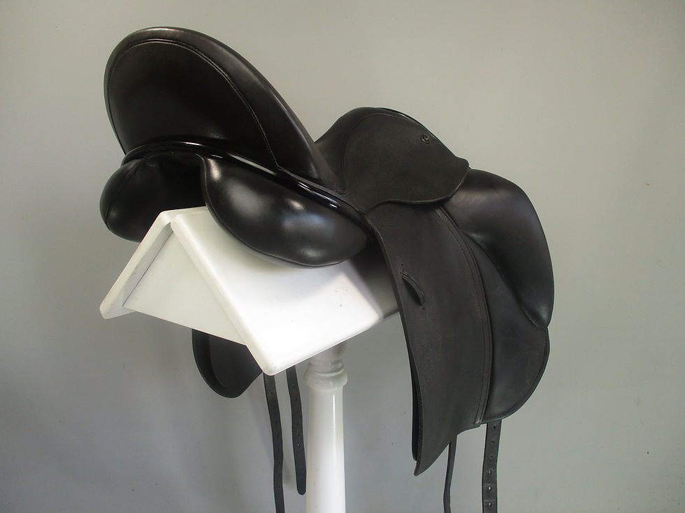 Thumbnail: Ideal Hayley Dressage Saddle 17.5" MW-W