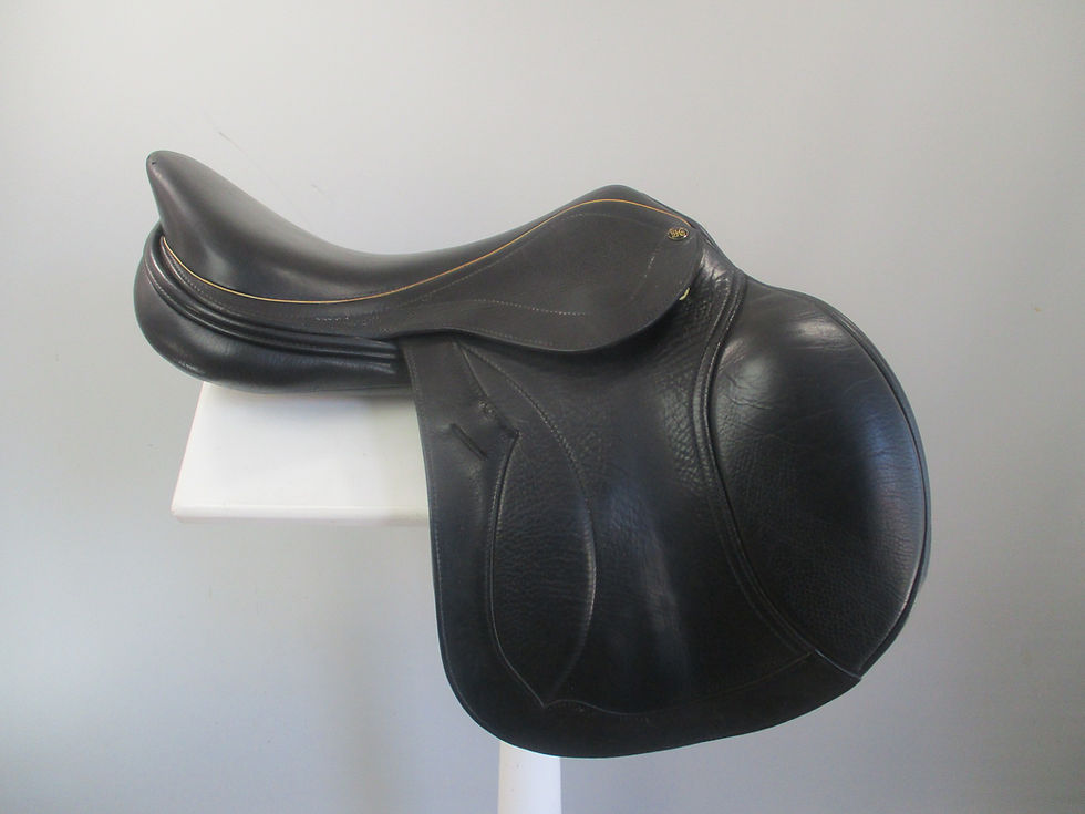 Thumbnail: Peter Horobin SF Melbourne Jump Saddle 17.5" M/MW