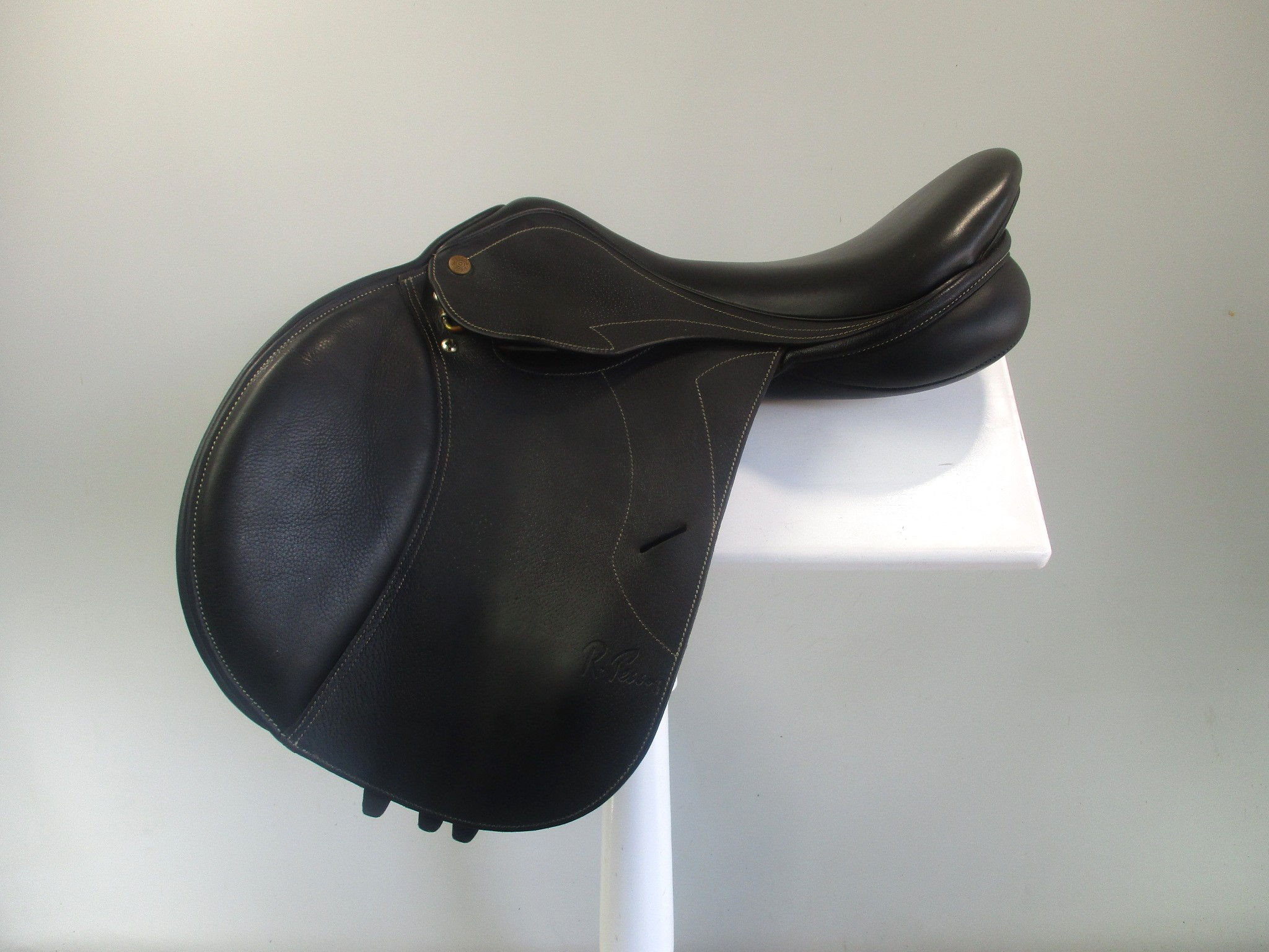 Pessoa Gen X Jump Saddle 16"