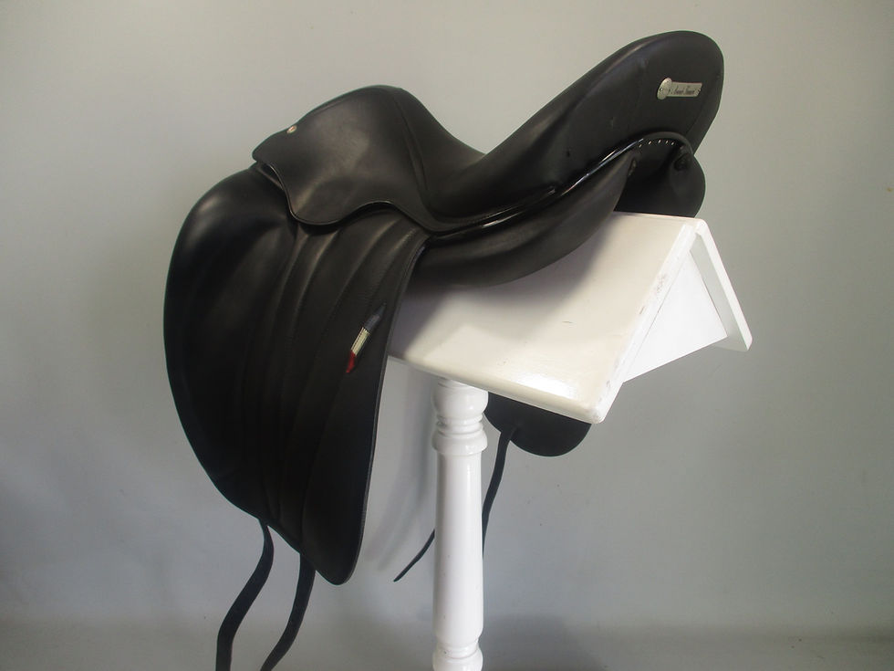 Thumbnail: Butet Dressage Saddle 17.5" MW-W