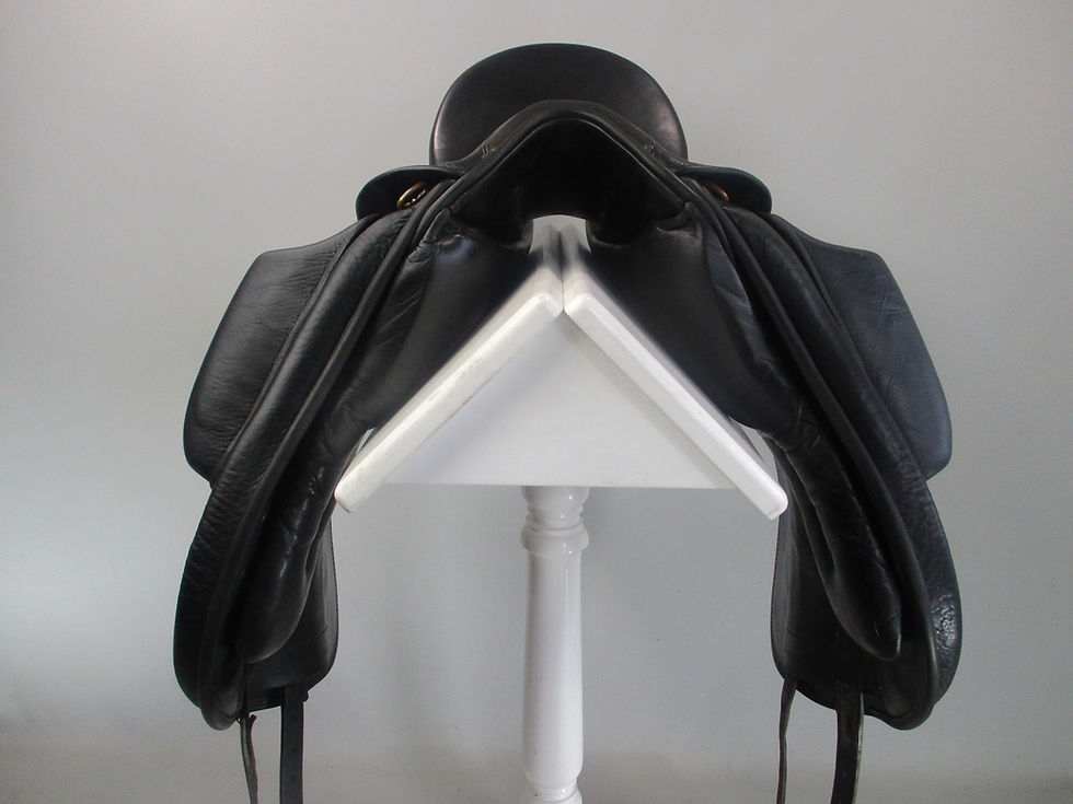 Thumbnail: Hennig MFT Dressage Saddle 18" MW