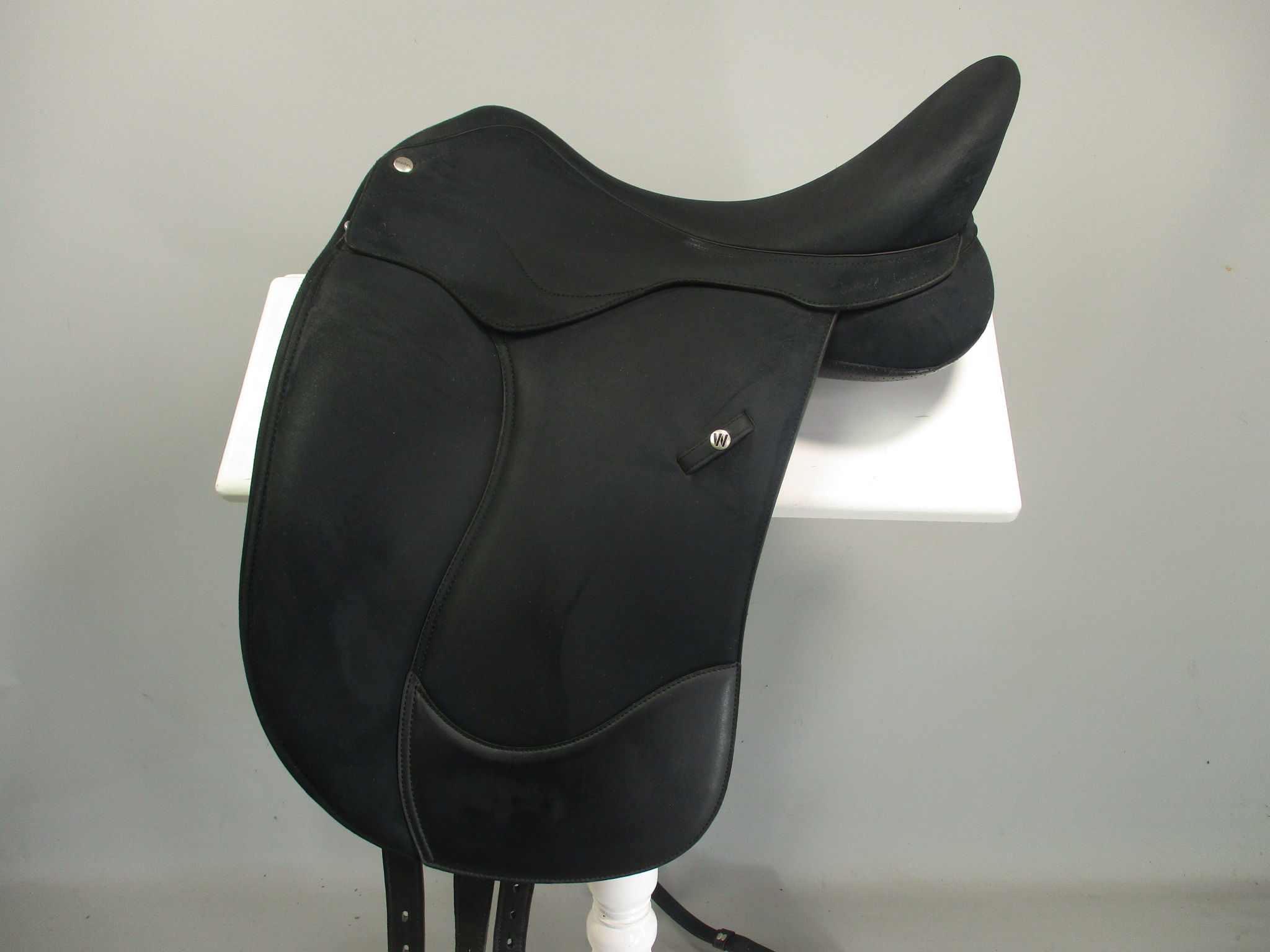 Wintec Isabell Icon Dressage Saddle 16.5"