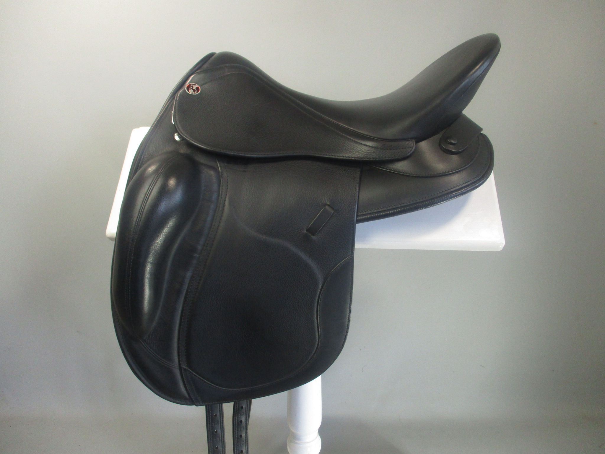 Kieffer Brugge Dressage Saddle 17" W