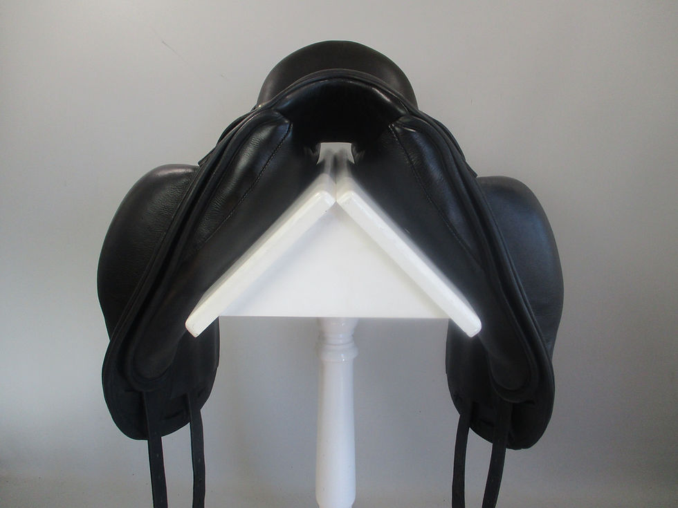 Thumbnail: PDS Delicato Mono Dressage Saddle 17.5"