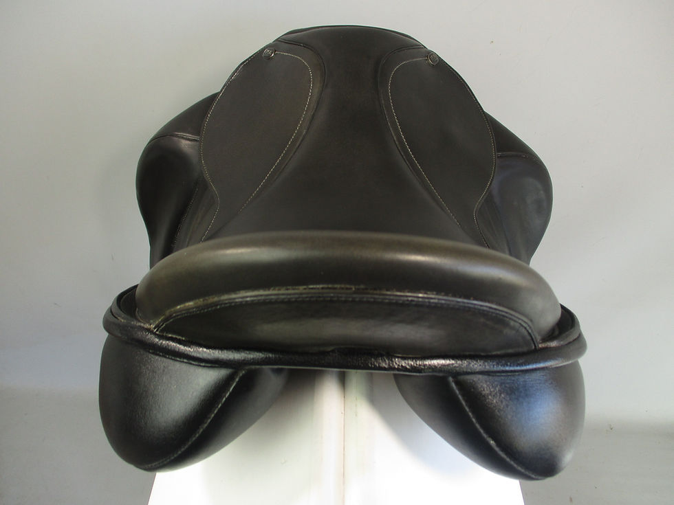 Thumbnail: PDS Escapado Monoflap Dressage Saddle 17.5"