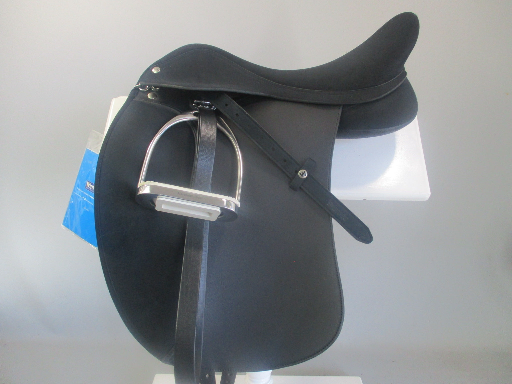 Wintec Pro Wide Dressage Saddle 17.5"