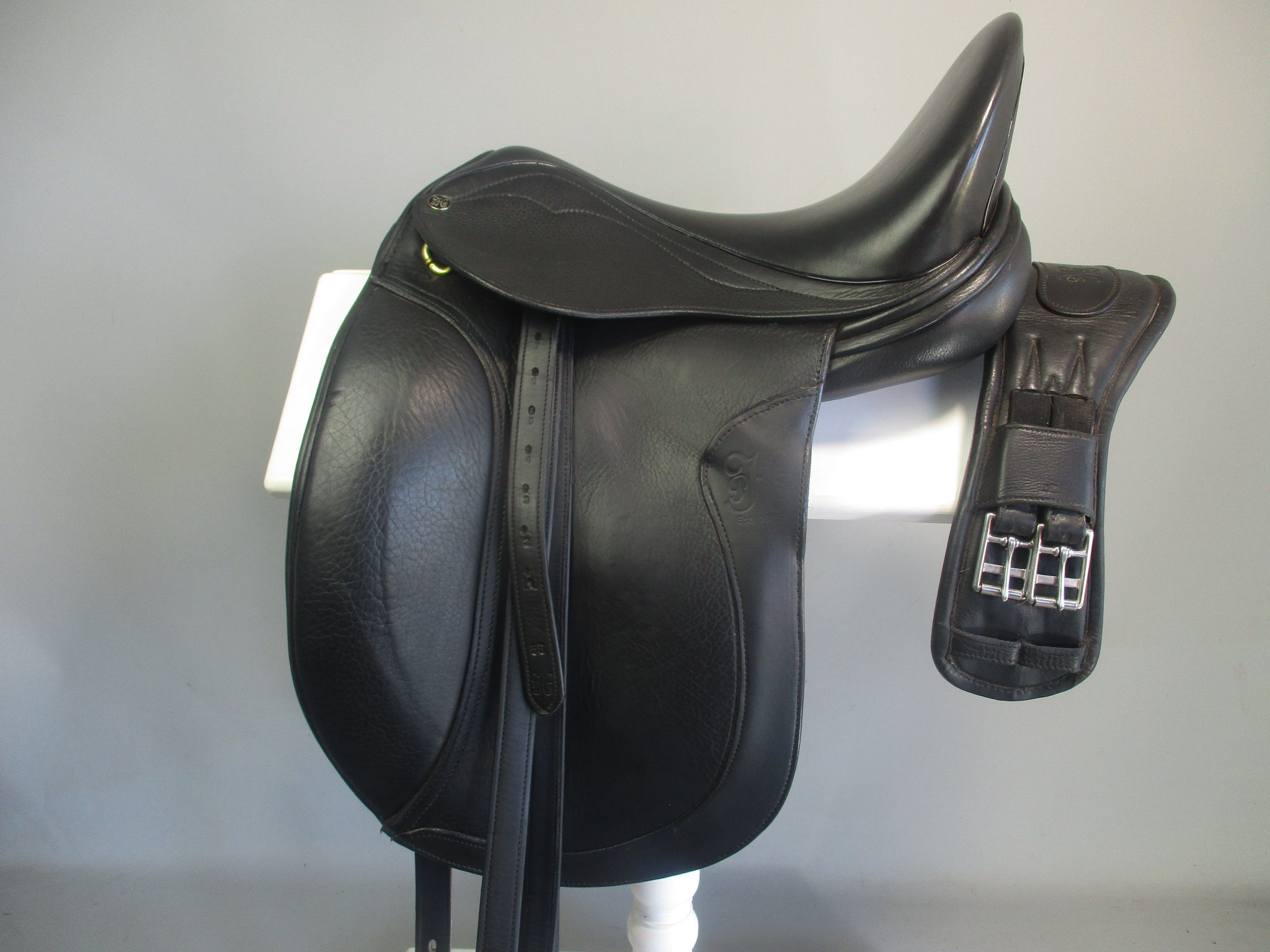 Peter Horobin SF Kitzbuhel Dressage Saddle 17" W-XW