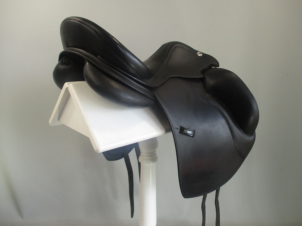 Thumbnail: Erreplus Vittoria Monoflap Dressage Saddle 17" W