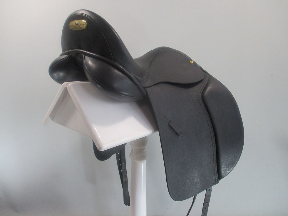 Thumbnail: Black Country Eloquence Dressage Saddle 17/17.5" 2XW