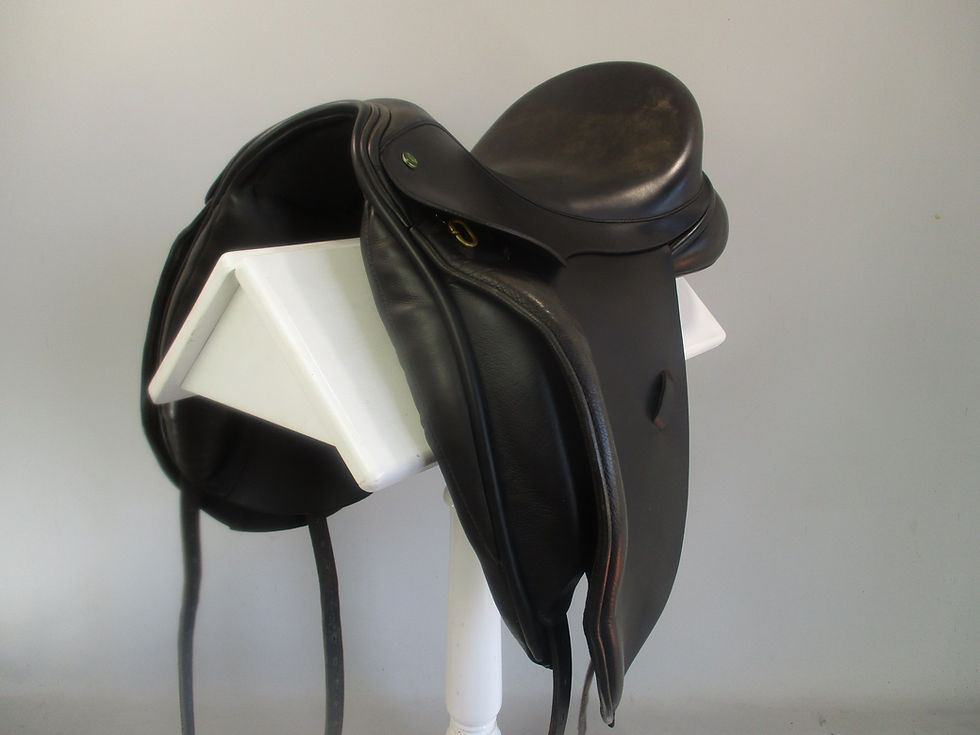 Thumbnail: Ideal Suzannah Dressage Saddle 17" MW