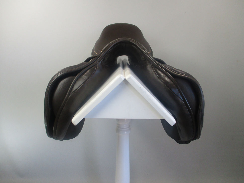 Thumbnail: Loxley LX Jump Saddle 17.5" W *BROWN*