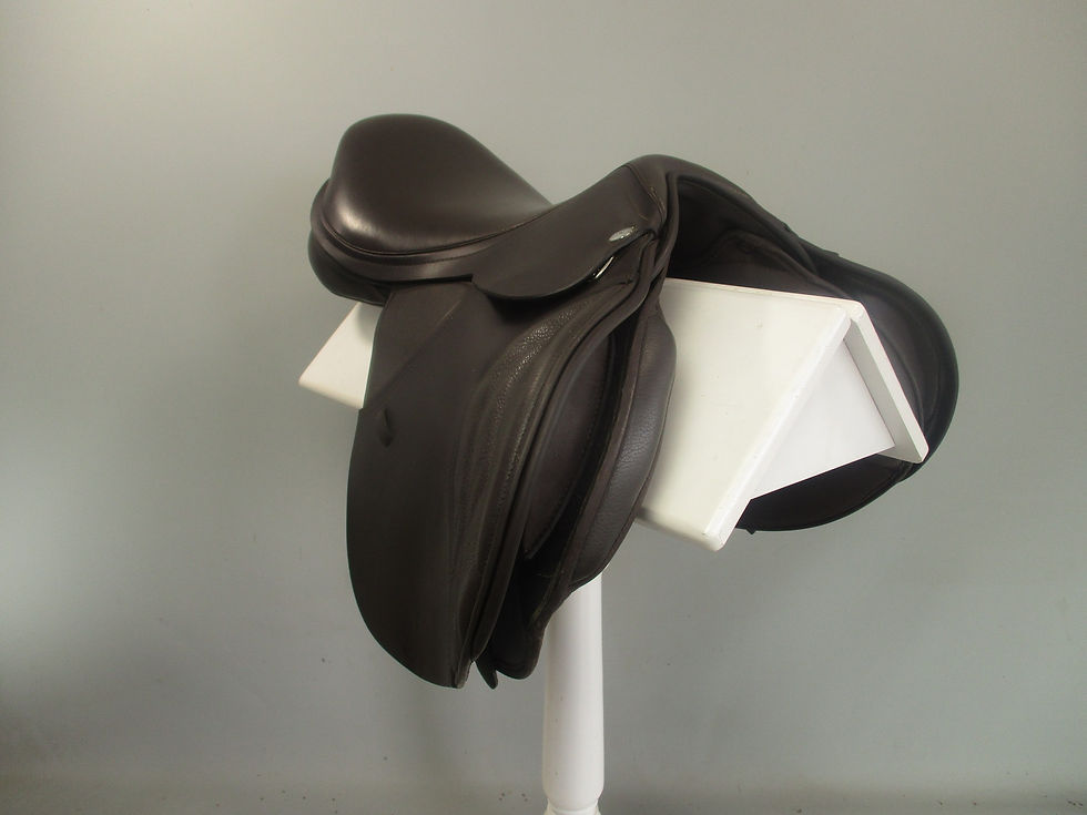 Thumbnail: Thorowgood T8 Jump Saddle 17.5"
