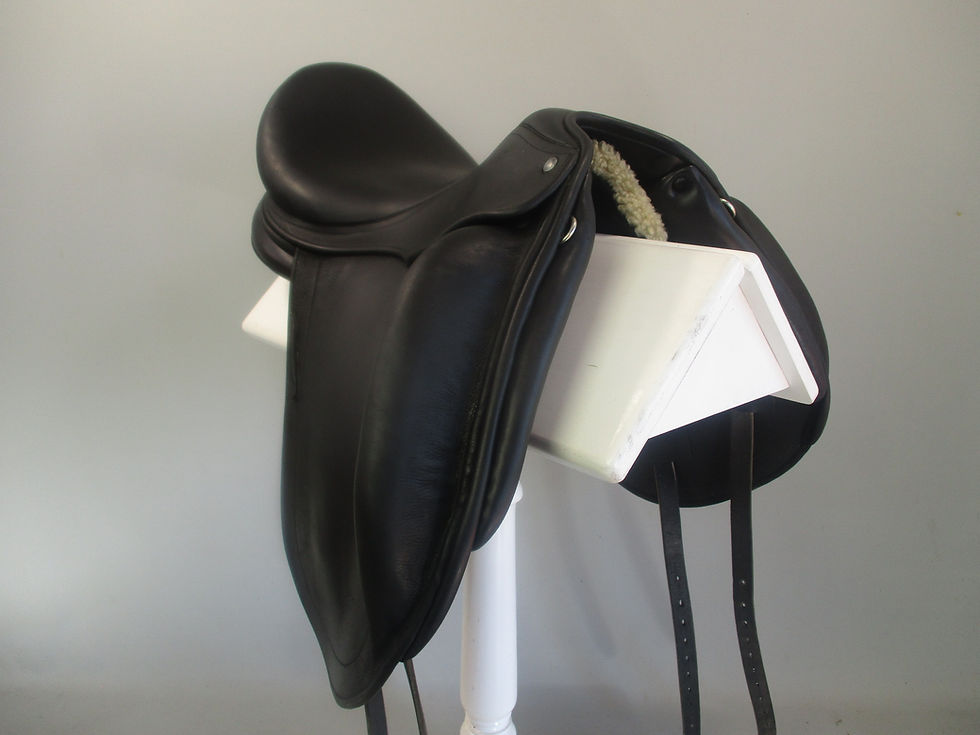 Thumbnail: Luc Childeric DHE Dressage Saddle 17" W
