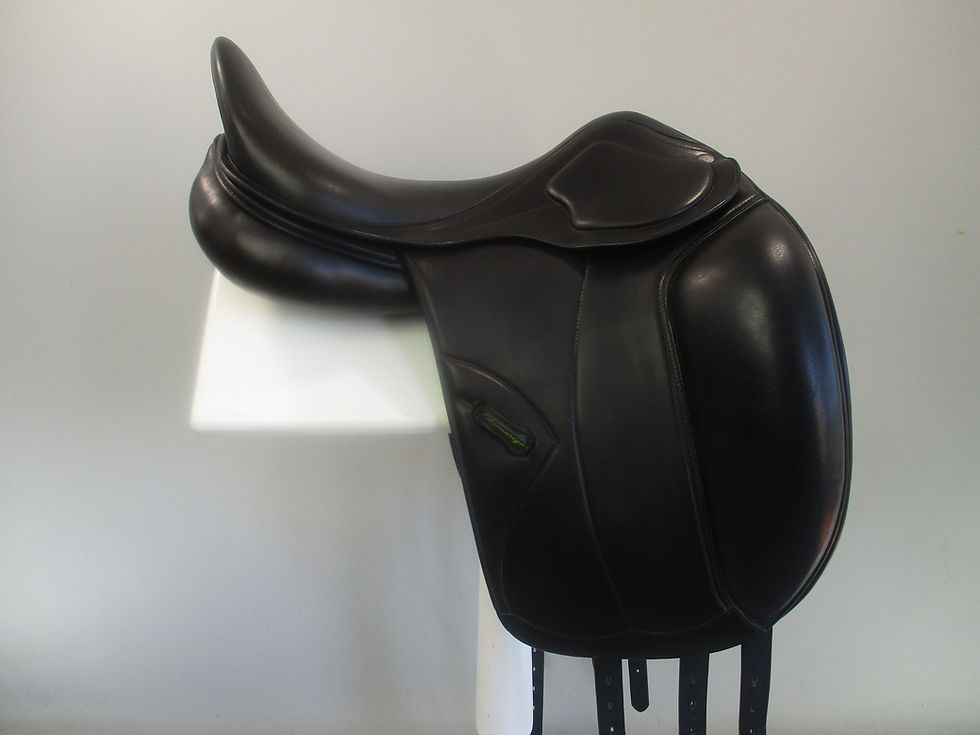 Thumbnail: Amerigo Pinerola Dressage Saddle 17.5" MW/W