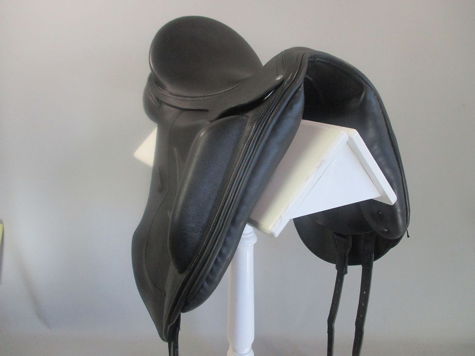 Thumbnail: Adam Ellis Paisley Monoflap Dressage Saddle 17.5" MW