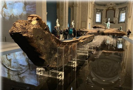 F. 6 Nave greca di Gela, V secolo a.C., legno di leccio Da Gela, Contrada Bulala. Soprintendenza per i Beni Culturali e Ambientali di Caltanissetta (in deposito presso il Museo Archeologico Regionale di Gela)