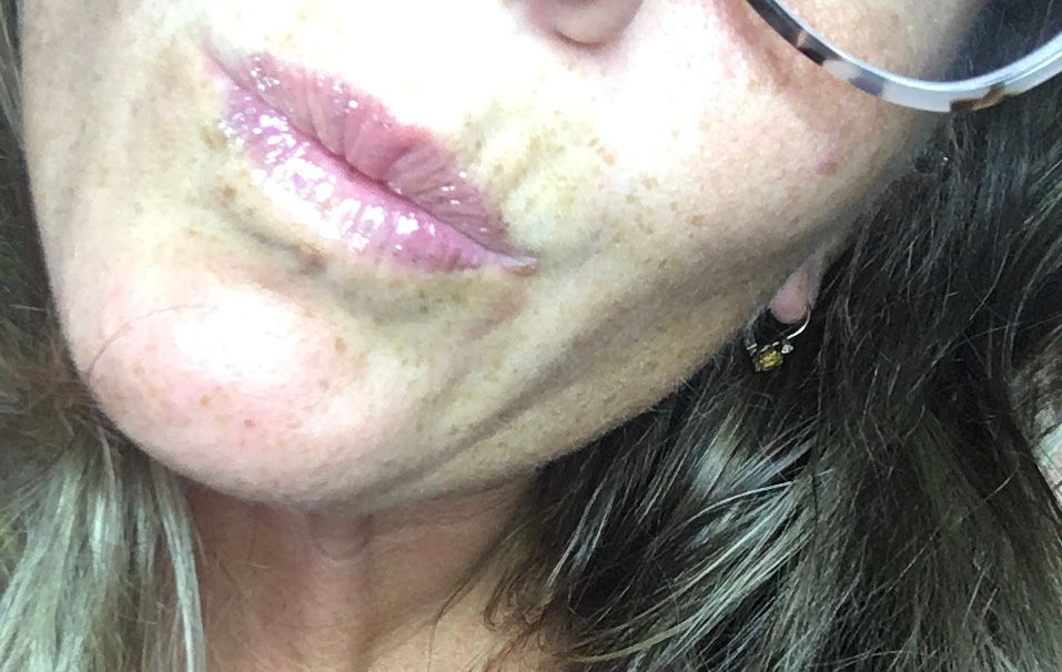 Thumbnail: Silver Glitter Bomb gloss 