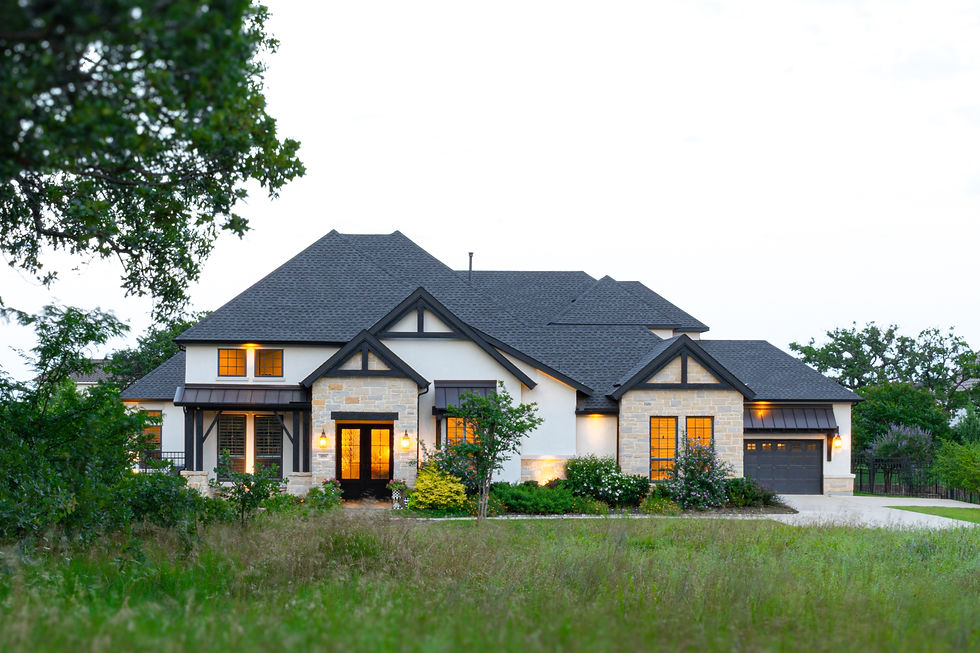 Tara Nazmi AATRealty (7 of 10).jpg
