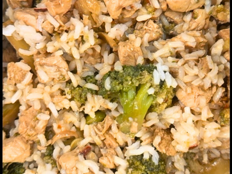 Cast Iron Szechuan Chicken & Rice Skillet(Freezer Veggies. One Pan. Weeknight Done.)