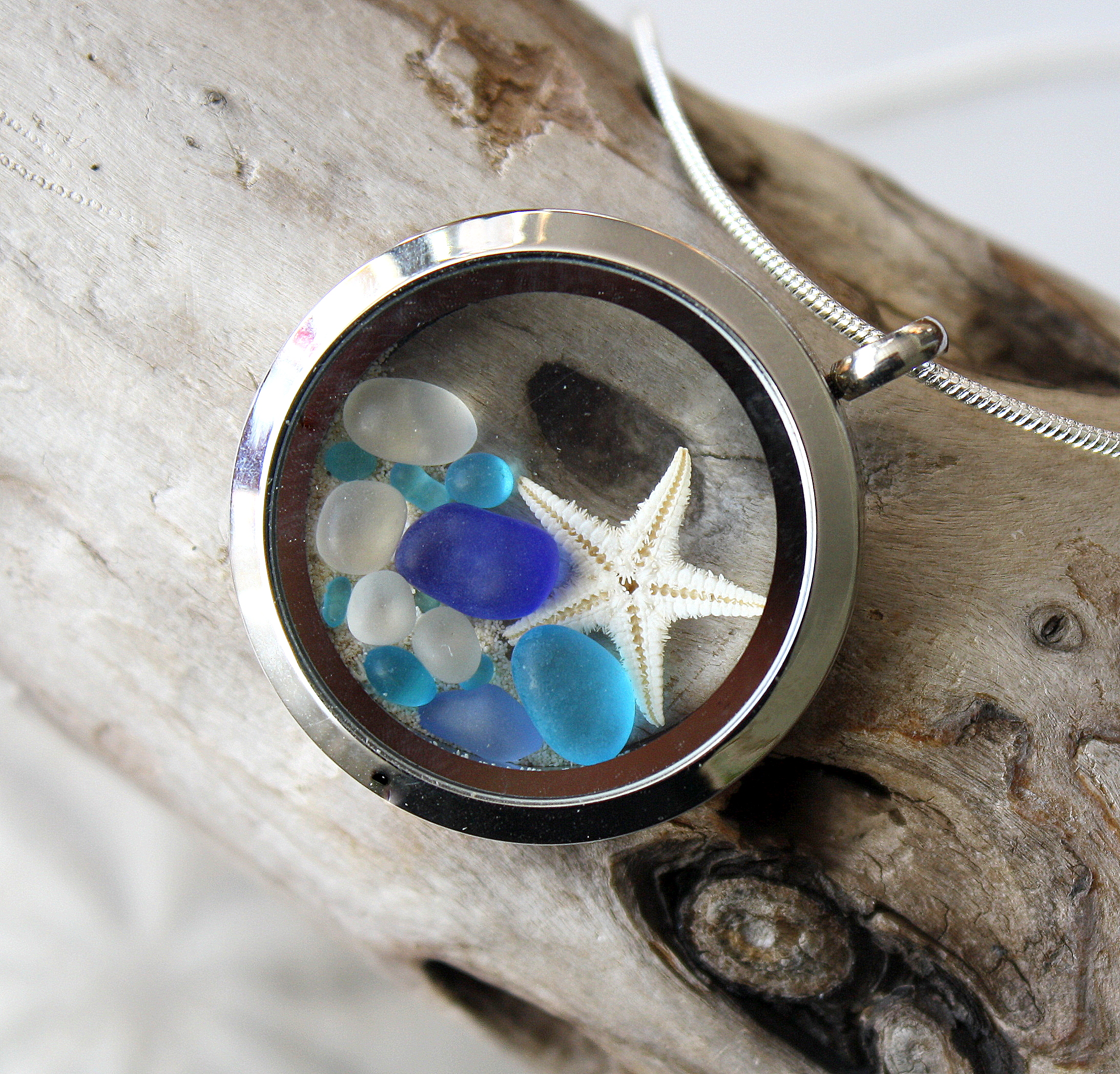 Loquet Verre de mer étoilé-Starry Sea glass locket