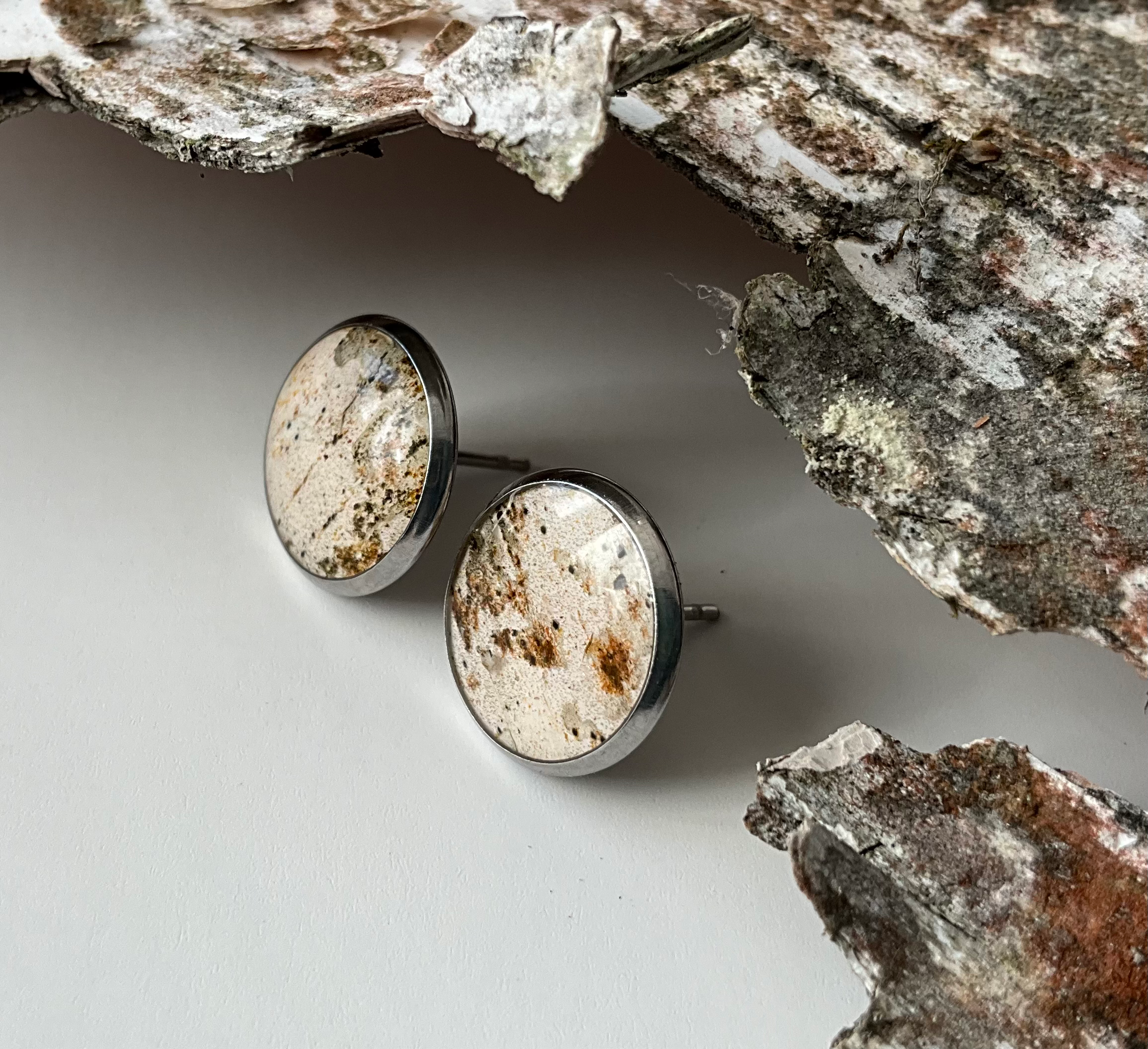Boucles d'oreilles bouleau à papier (boutons) /White birch earrings (buttons)