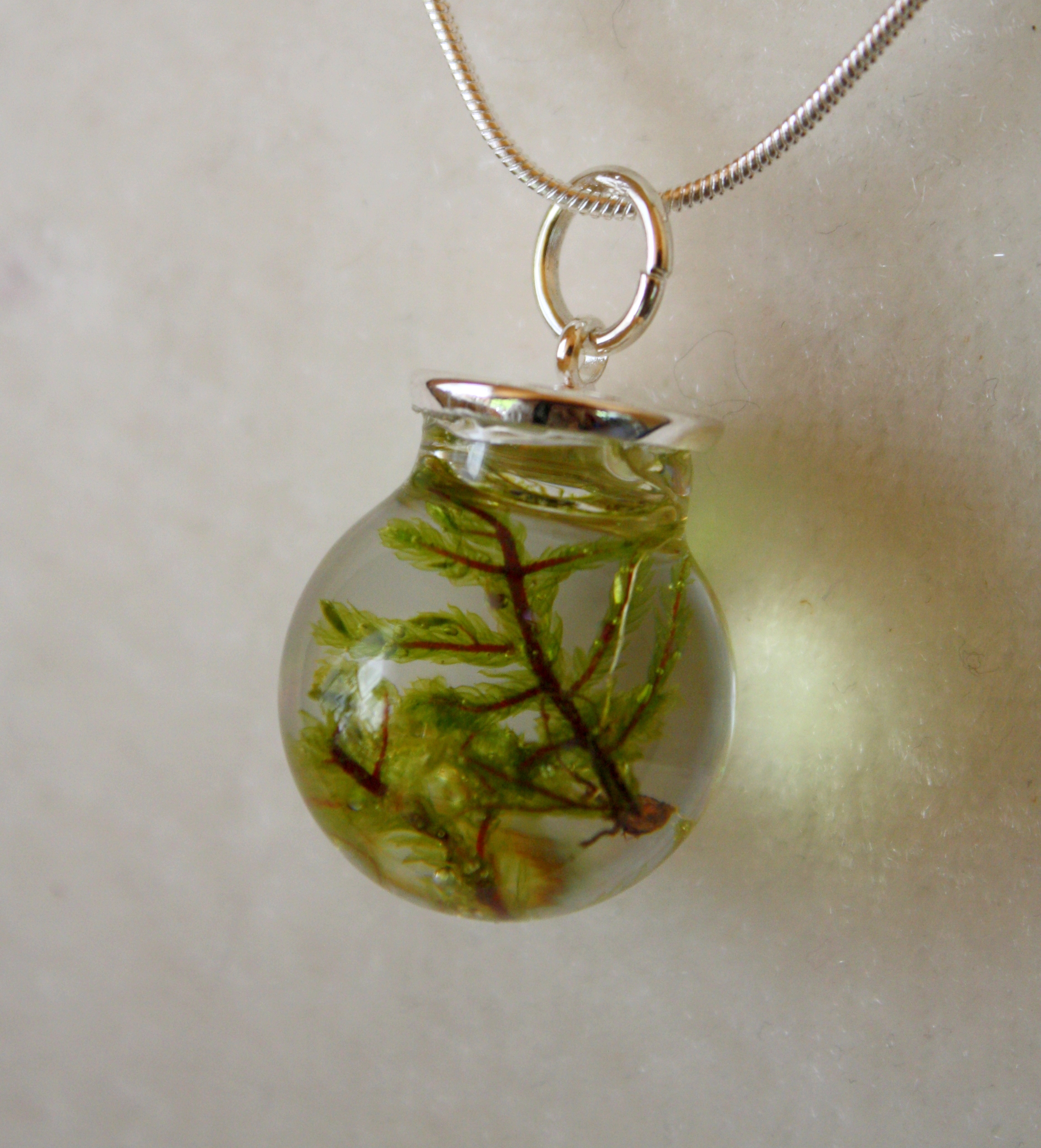 Collier bulle mousse de foret-Forest moss bubble necklace