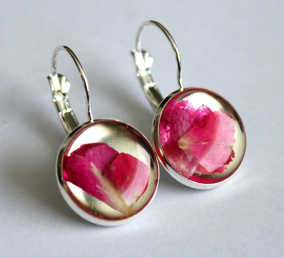 Miniature : Boucles d'oreilles pétales de rose-Rose petal earrings petal